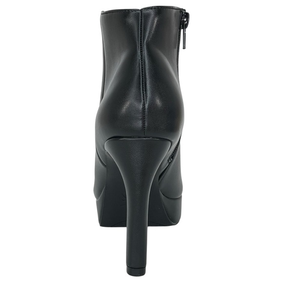 BCBGeneration Jeanne Black Faux Leather Heeled Womens Booties Size 10M - Picture 5 of 12